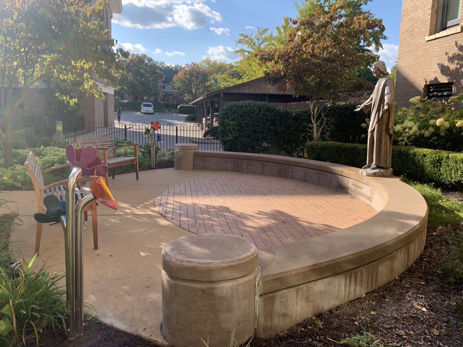 Laclede Groves Mixes Outdoors with Music for a Little Harmony Senior Living News