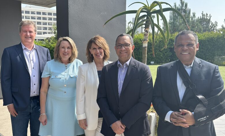 PANEL HW25 ABCs l r outside Eric Gruber HeatherTerhark NicolePage Colin Marshall DanielPerez 1